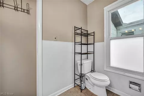 Bath - 262 E Walnut St, Wadsworth, OH 44281 photo 2 of 2