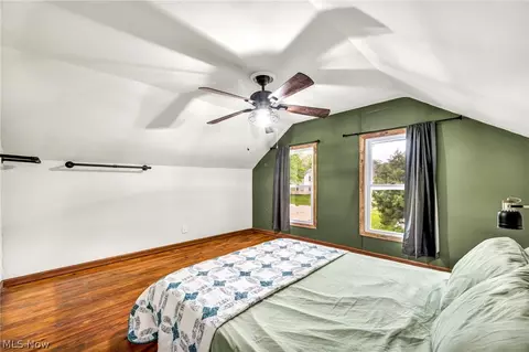 Bedroom - 262 E Walnut St, Wadsworth, OH 44281 photo 5 of 6