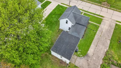 View/Area - 262 E Walnut St, Wadsworth, OH 44281 photo 2 of 2