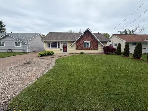 4219 Brockley Ave, Sheffield Lake, OH 44054