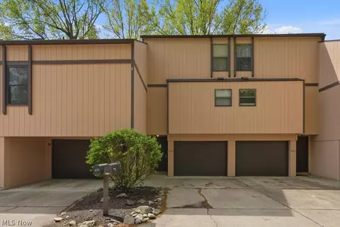 614 James Ave #6A, Cuyahoga Falls, OH 44221