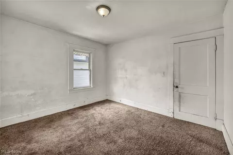 Bedroom - 132 Irondale St, Elyria, OH 44035 photo 6 of 14