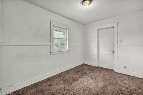 Bedroom - 132 Irondale St, Elyria, OH 44035 photo 11 of 14