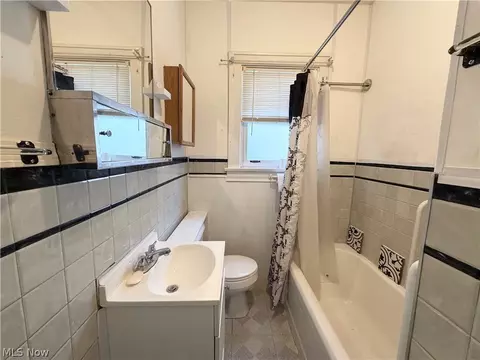Bath - 241 Beech Rd, Weirton, WV 26062 photo 1 of 1