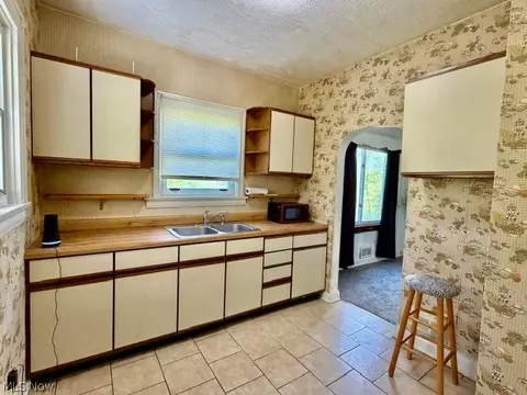 Kitchen - 241 Beech Rd, Weirton, WV 26062 photo 2 of 3