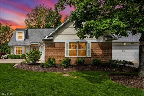 2568 Woodruff Ct, Westlake, OH 44145