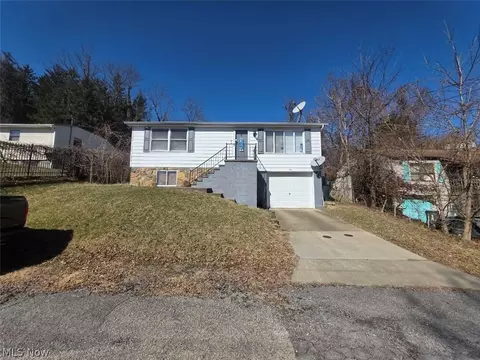 379 Spencer Ave, Morgantown, WV 26501
