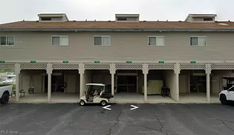 6508 N Harris Harbor Dr, Oak Harbor, OH 43449