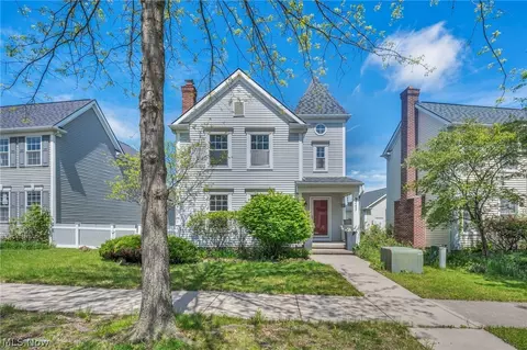 9747 Gates Ave, Cleveland, OH 44105