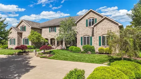 1602 Glendale Rd #3, Marietta, OH 45750