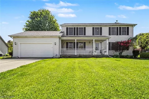 9454 Deer Hollow Dr, Mentor, OH 44060