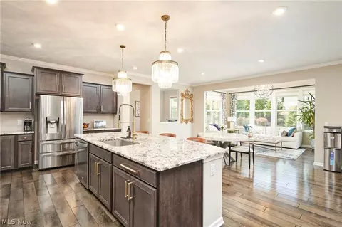Kitchen - 2476 Seton Dr, Avon, OH 44011 photo 4 of 4