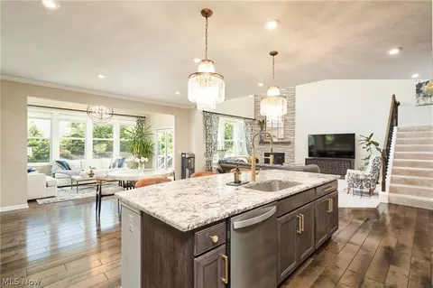 Kitchen - 2476 Seton Dr, Avon, OH 44011 photo 3 of 4