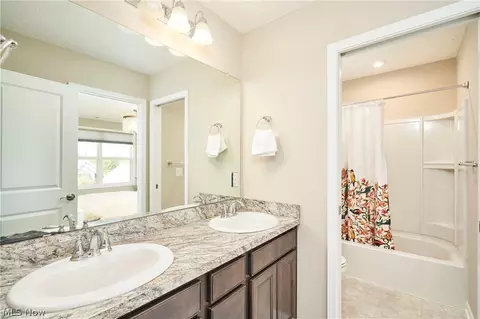 Bath - 2476 Seton Dr, Avon, OH 44011 photo 5 of 5