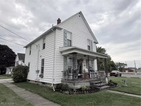Exterior - 2523 Carso Ave, Ashtabula, OH 44004 photo 2 of 2