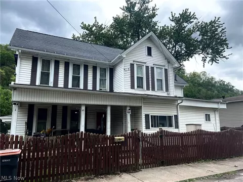 401 5th St, Wellsville, OH 43968