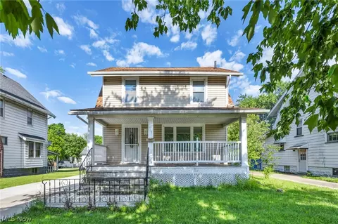 961 N Howard St, Akron, OH 44310