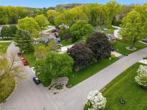 View/Area - 5133 Seaview Cir NW, Canton, OH 44708 photo 4 of 5