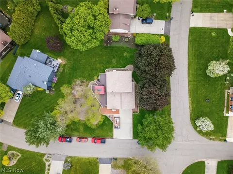 View/Area - 5133 Seaview Cir NW, Canton, OH 44708 photo 1 of 5