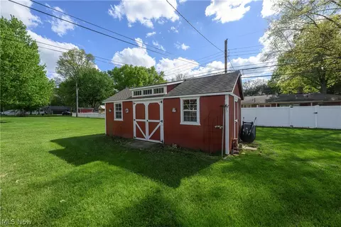 Exterior - 1920 Dover Ave, Dover, OH 44622 photo 3 of 6