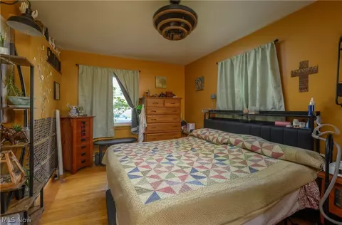 Bedroom - 1920 Dover Ave, Dover, OH 44622 photo 3 of 5