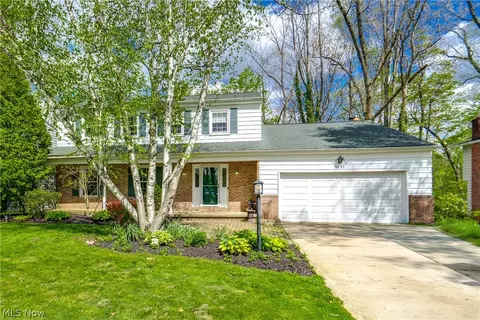 2295 Woodpark Rd, Akron, OH 44333