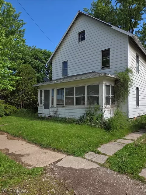 1407 Cottage St, Ashland, OH 44805