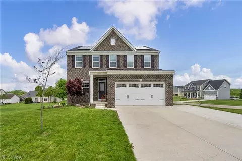 7203 Stonegate Cir NE, Canton, OH 44721