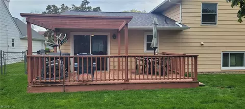 157 Hemlock Dr, Elyria, OH 44035 photo 5