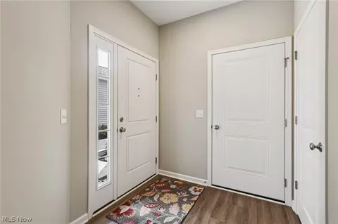 Entry Way - 215 Silver Spring Cir, Elyria, OH 44035 photo 1 of 2