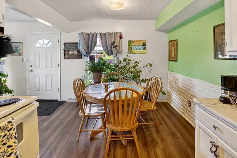 Dining - 17522 Independence Ct #3C, Brook Park, OH 44142 photo 1 of 1