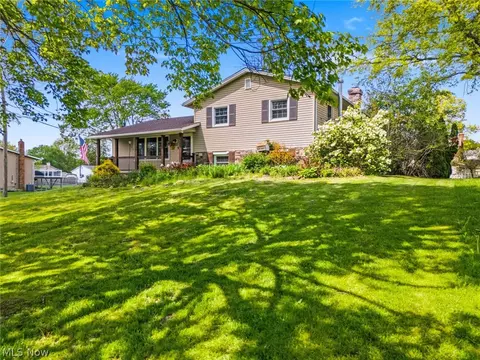 1508 Pauli St, Canal Fulton, OH 44614