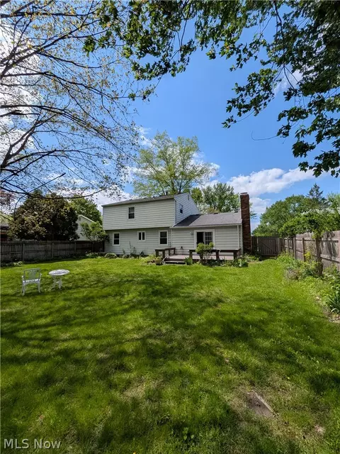 1161 Gulf Rd, Elyria, OH 44035 photo 4