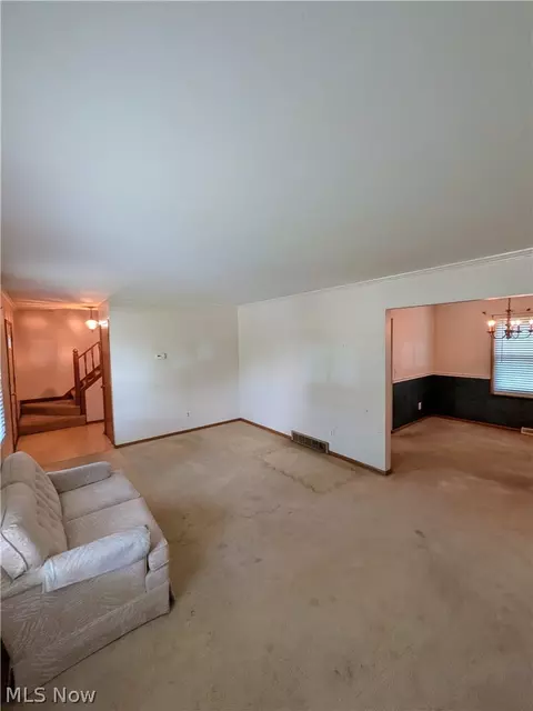 1161 Gulf Rd, Elyria, OH 44035 photo 9
