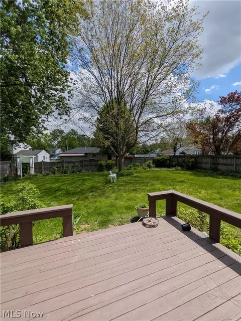 1161 Gulf Rd, Elyria, OH 44035 photo 7