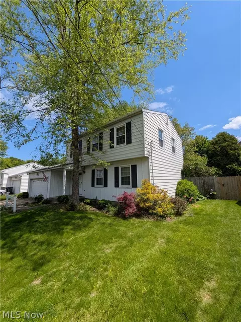 1161 Gulf Rd, Elyria, OH 44035 photo 3