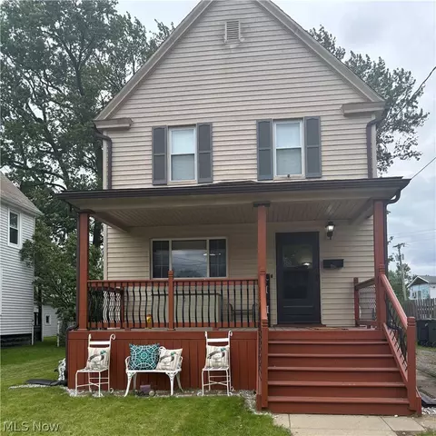 716 Foster Ave, Elyria, OH 44035