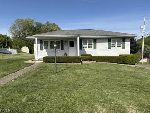 25 Grant Circle Cir, Toronto, OH 43964