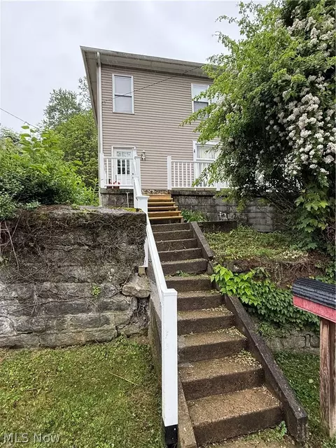 740 Minerva St, East Liverpool, OH 43920