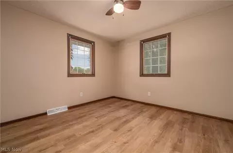 Bedroom - 1424 Oak St, Dover, OH 44622 photo 3 of 3