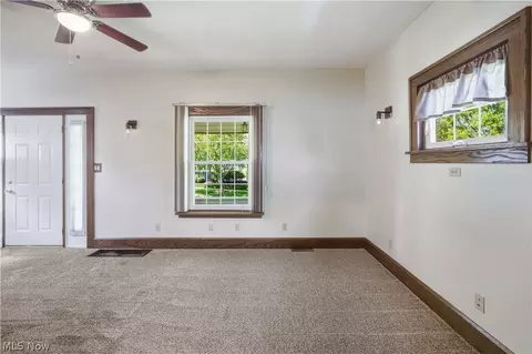 Living - 707 Eastern Ave, Ashland, OH 44805 photo 3 of 3