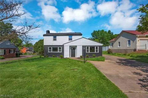 1425 Marion Ave, Zanesville, OH 43701