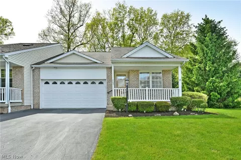 23 Eagle Pointe, Cortland, OH 44410