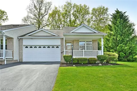 23 Eagle Pointe, Cortland, OH 44410
