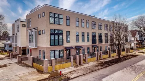 4701 Bridge Ave, Cleveland, OH 44102