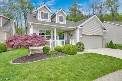 9278 Clark Cir, Twinsburg, OH 44087