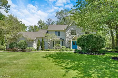 5157 Crofton Ave, Solon, OH 44139