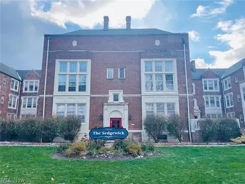 15610 Van Aken Blvd #4, Shaker Heights, OH 44120