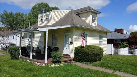 2901 27th St, Parkersburg, WV 26104
