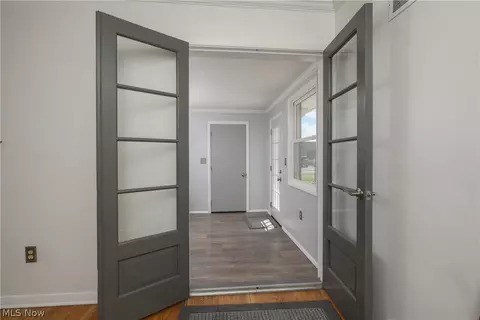 Entry Way - 1107 4th St NE, Massillon, OH 44646 photo 2 of 3